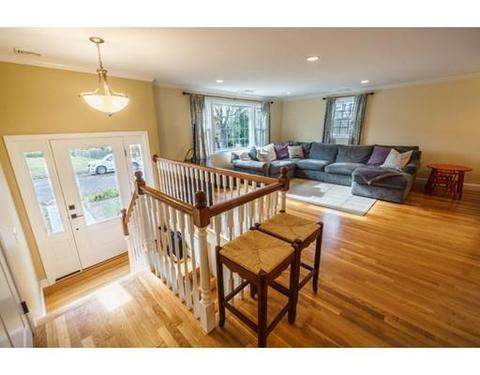 17 Grandview Rd, Danvers, MA 01923 photo 2