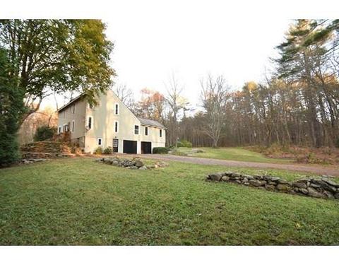 89 Hopkinton Rd, Upton, MA 01568 photo 1