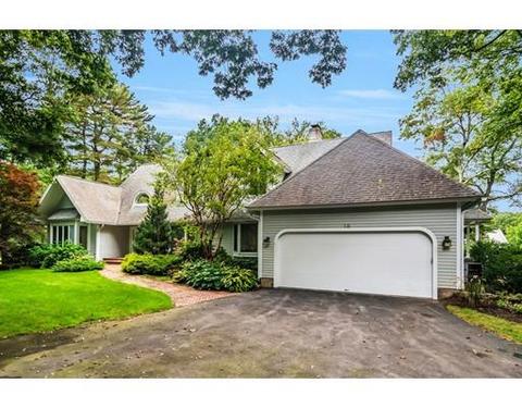 10 Powissett St, Dover, MA 02030 photo 2