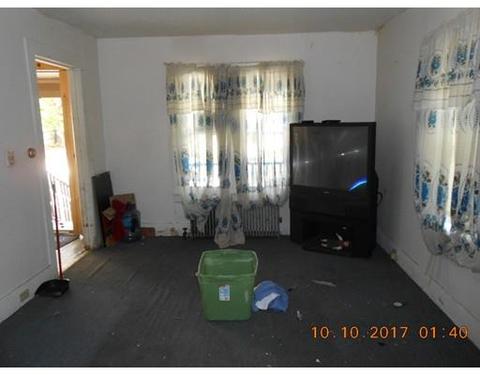 231 Tyler St, Springfield, MA 01109 photo 4