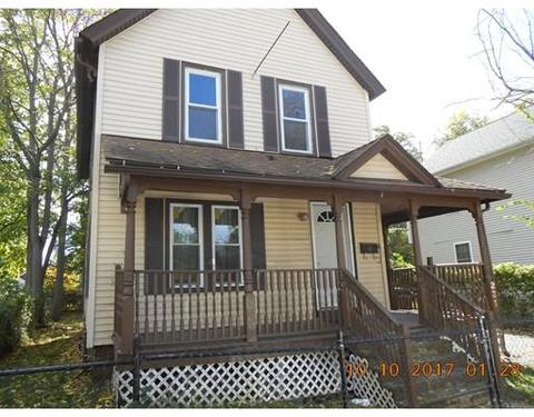 231 Tyler St, Springfield, MA 01109 photo 2