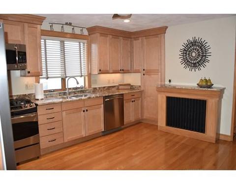 13 Forest St, Gloucester, MA 01930 photo 3