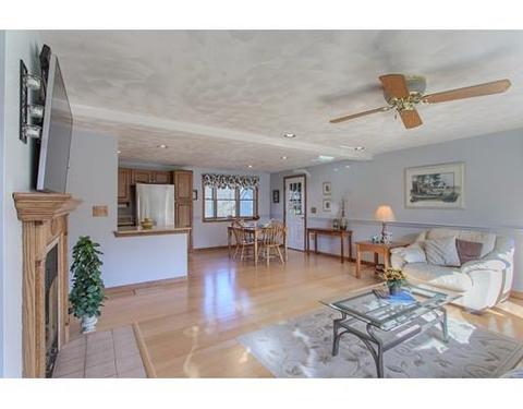 325 Wethersfield St, Rowley, MA 01969 photo 6
