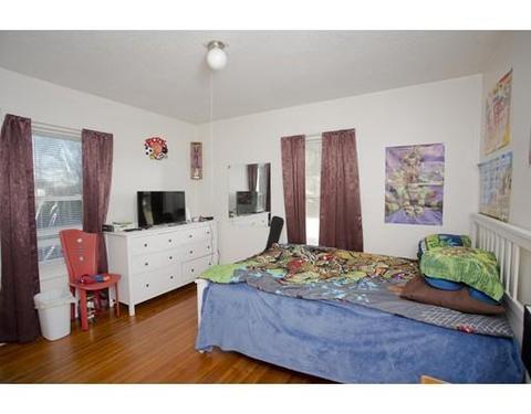 98 Clantoy St, Springfield, MA 01104 photo 27