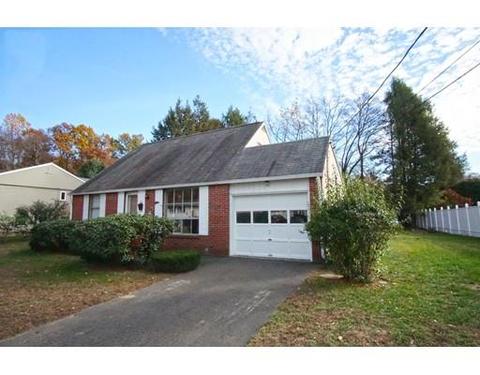 71 Nye St, Chicopee, MA 01020 photo 2