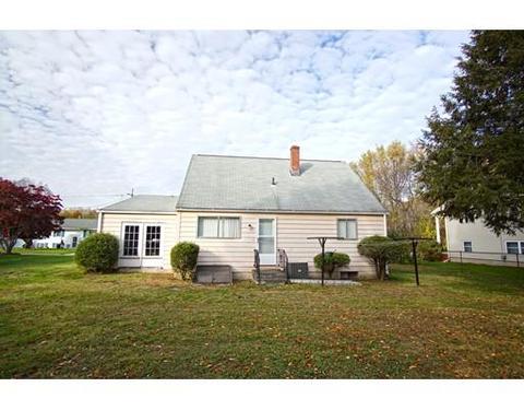 71 Nye St, Chicopee, MA 01020 photo 4