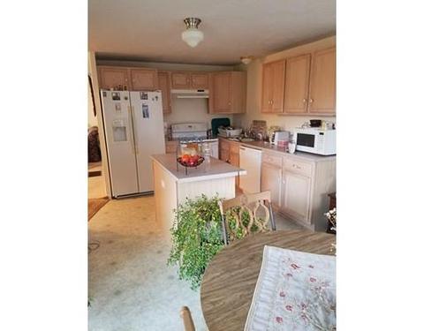 44 Nutmeg Dr, Worcester, MA 01603 photo 6