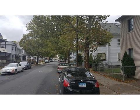 35 Hall St, Springfield, MA 01108 photo 9