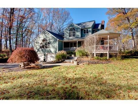 21 Corbin Rd, Dudley, MA 01571 photo 2