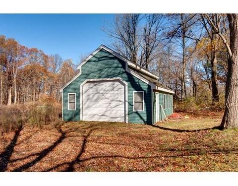 21 Corbin Rd, Dudley, MA 01571 photo 8