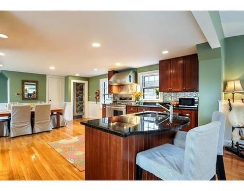 73 Thaxter St, Hingham, MA 02043 photo 5