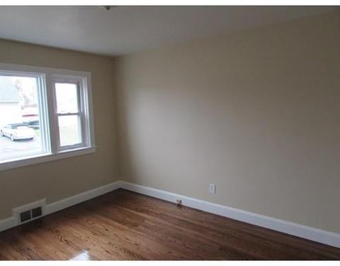 125 Ithaca St, Springfield, MA 01118 photo 14