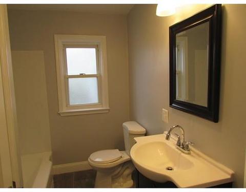 125 Ithaca St, Springfield, MA 01118 photo 11