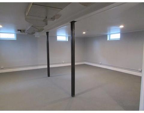 125 Ithaca St, Springfield, MA 01118 photo 15