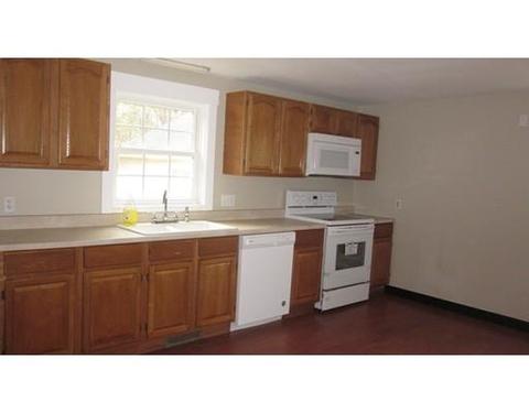 155 Hartford Ave E, Mendon, MA 01756 photo 4