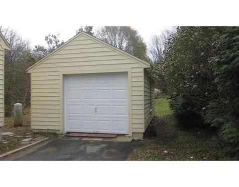 155 Hartford Ave E, Mendon, MA 01756 photo 3