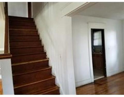 50 Longview St, Springfield, MA 01108 photo 4