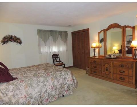 8 Longmeadow Dr, Canton, MA 02021 photo 7