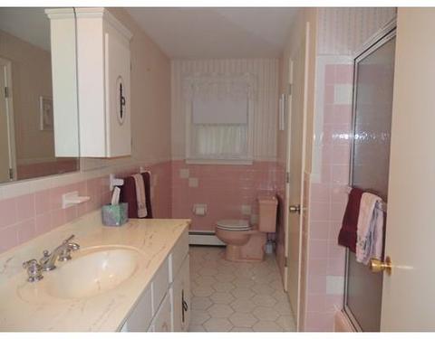 8 Longmeadow Dr, Canton, MA 02021 photo 13