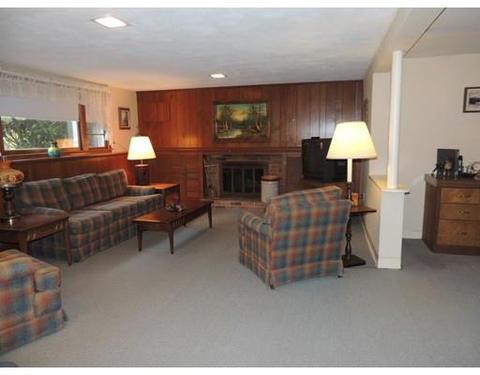 8 Longmeadow Dr, Canton, MA 02021 photo 10