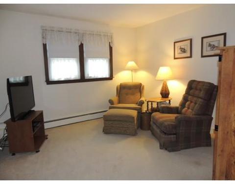 8 Longmeadow Dr, Canton, MA 02021 photo 9