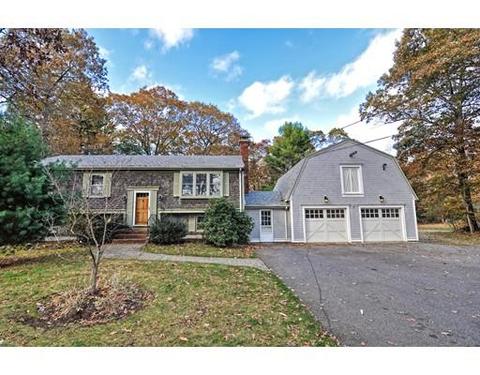 110 E Bacon St, Plainville, MA 02762 photo 1