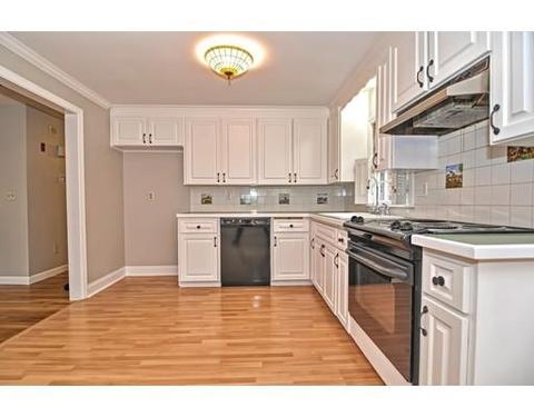 110 E Bacon St, Plainville, MA 02762 photo 4