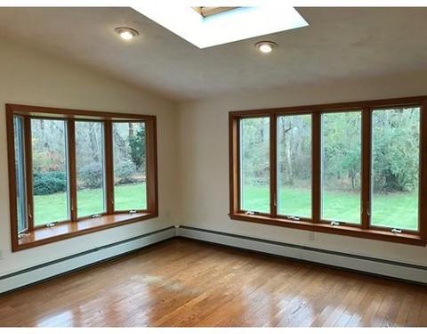 39 Weonit Ct, Raynham, MA 02767 photo 8