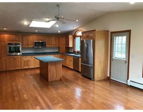 39 Weonit Ct, Raynham, MA 02767 photo 5