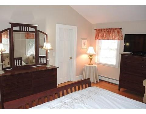 817 Greendale Ave, Needham, MA 02492 photo 12