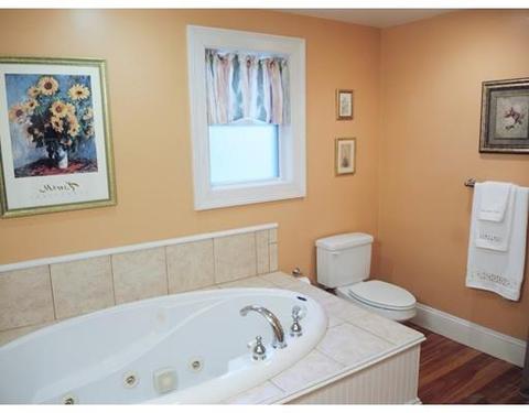 817 Greendale Ave, Needham, MA 02492 photo 14