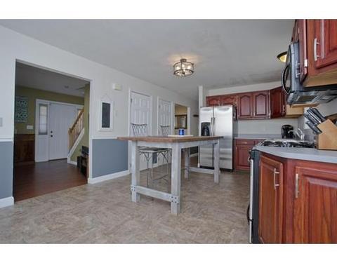 90 Stephanie Cir, Springfield, MA 01129 photo 5