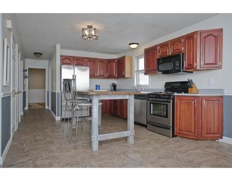 90 Stephanie Cir, Springfield, MA 01129 photo 2