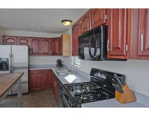 90 Stephanie Cir, Springfield, MA 01129 photo 4