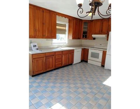 1 Thistle Rd, Saugus, MA 01906 photo 5