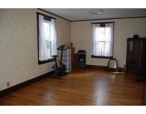 28 C St, Framingham, MA 01702 photo 5