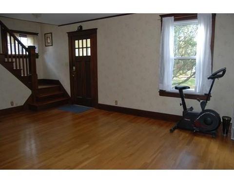 28 C St, Framingham, MA 01702 photo 4