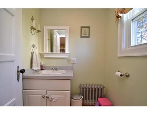 251 Beverly Rd, Worcester, MA 01605 photo 9