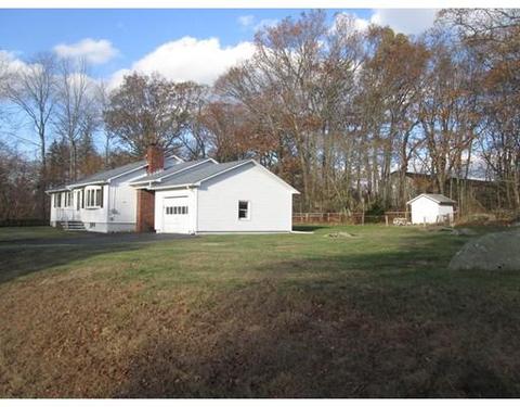 47 Harris St, Webster, MA 01570 photo 4