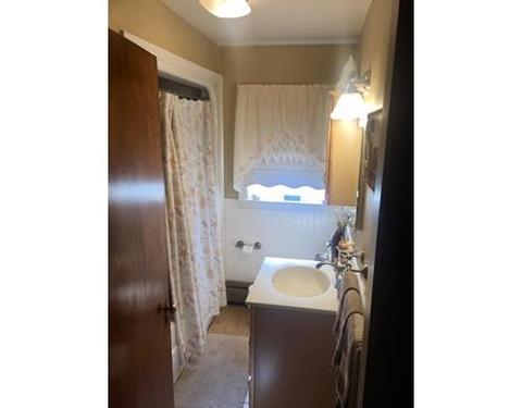 365 Cypress St, Fall River, MA 02720 photo 9