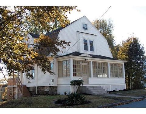 12 Darling St, Worcester, MA 01605 photo 1