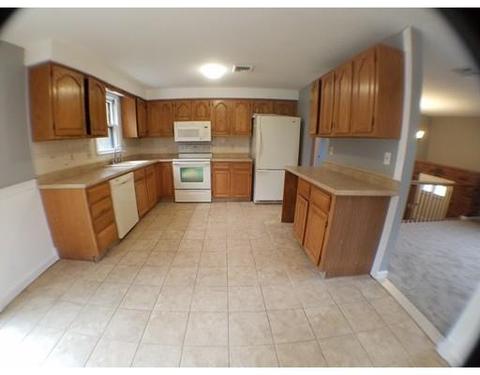 2 Perry St, Norton, MA 02766 photo 4