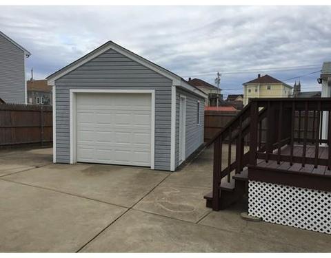133 Tripp St, Fall River, MA 02724 photo 3