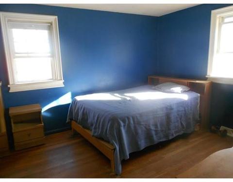 10 Peacedale Ave, Worcester, MA 01607 photo 14