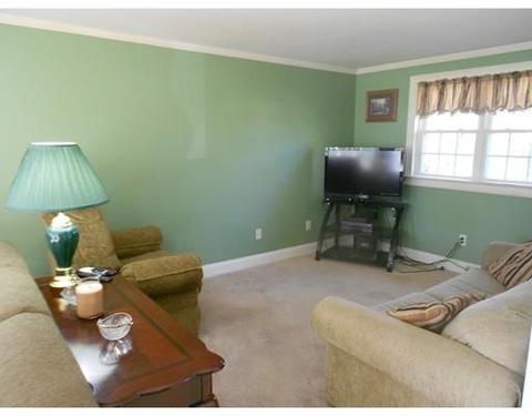 10 Peacedale Ave, Worcester, MA 01607 photo 12