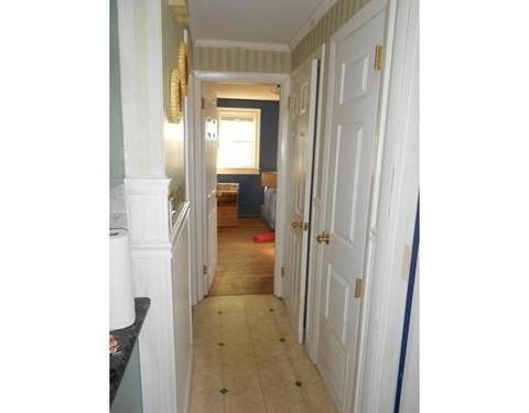 10 Peacedale Ave, Worcester, MA 01607 photo 13