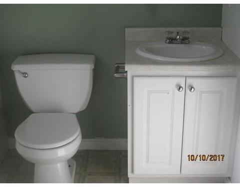6 Palm St, Worcester, MA 01604 photo 4