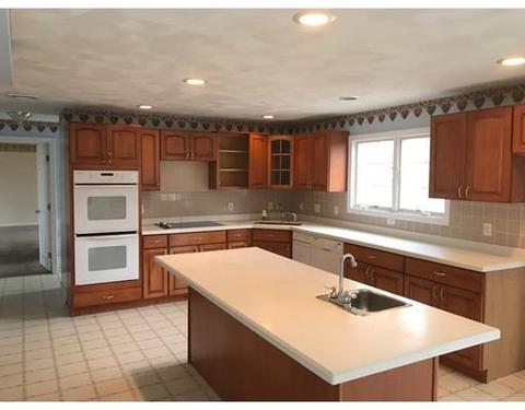 55 North St, North Dighton, MA 02764 photo 9