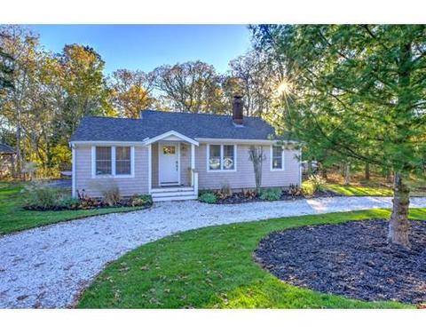 281 School St, Barnstable, MA 02635 photo 2