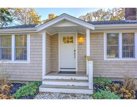 281 School St, Barnstable, MA 02635 photo 5